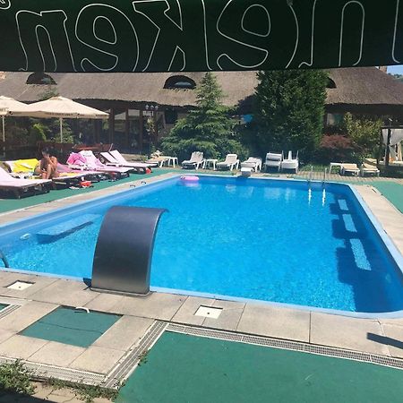 Castelul De Vis Hotell Petroşani Eksteriør bilde