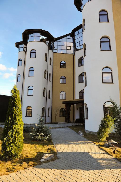Castelul De Vis Hotell Petroşani Eksteriør bilde